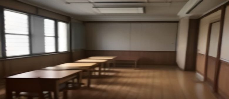 中学课堂上教师正在讲授青少年性健康知识，学生认真听讲，教室明亮整洁，展现学校性教育课程的正规化场景